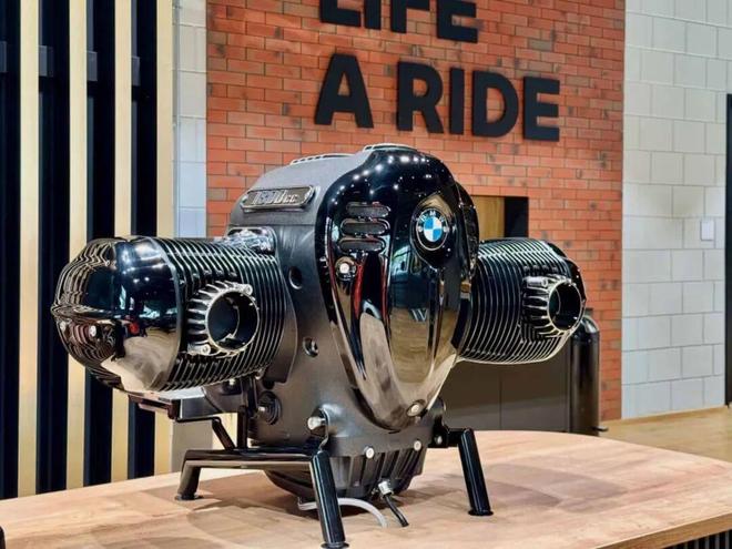 机“R18拳击手”请你喝咖啡麻将胡了试玩平台宝马牌咖啡(图3)